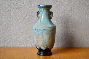 Vase Art Déco Aster, 1960, 1960s, 1950 mobilier vintage, 1940, 1920, grand vase bleu, vase art déco, vase art déco céramique, vase art déco collection, grand vase art déco, vase bleu art nouveau, vase bleu céramique, vase bleu vintage, déco art déco