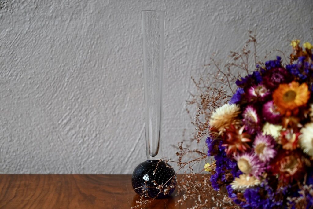 Vase soliflore en verre bullé, vase en verre de murano, vase murano, vase en verre, vase verre bullé, vase vintage violet, vase violet, vase verre vintage, grand vase, vase verre bleue, soliflore en verre, grand vase murano, verre de murano