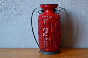 Vase rouge Astrid, vase années 60 design, grand vase de sol, grand vase de sol vintage, vase rouge céramique, vase céramique vintage, vase de sol vintage, vase rouge vintage, grand vase, céramique allemande années 60, céramique allemande, déco west germany