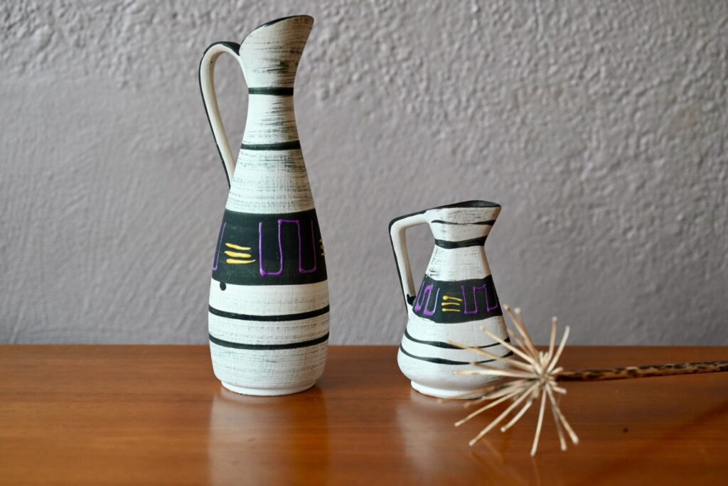 Duo de vases céramique Bay, pichet céramique vintage, pichet en céramique, céramique fat lava, design des années 50, design des années 60, pichet vintage, vase pichet, années 50 design, bay keramik, bay céramique, vase bay keramique, céramique allemande années 60, céramique allemande, déco fat lava, fat lave, Vase fat lava