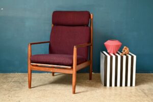 Fauteuil danois de Grete Jalk, fauteuil lounge scandinave, fauteuil design années 60, fauteuil en teck, fauteuil danois, fauteuil design, fauteuil en bois, fauteuil ancien en bois, design danois, design danois signé, design organique, design organique scandinave, fauteuil design organique