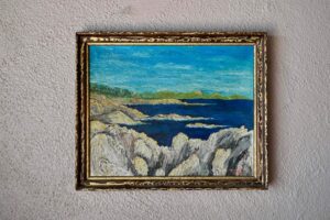 Tableau marin de Frey, tableau, tableau ancien, tableau ancien encadré, tableau mer, tableau bleu, tableau paysage, grand tableau, tableau vintage, tableau bohème, tableau campagne, tableau français bohème, tableaux anciens vintage, déco murale, déco murale années 50, déco murale rétro, déco murale vintage, paysage coloré peinture, peinture 1960, peinture marine
