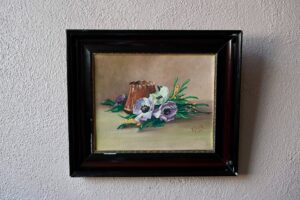Tableau aux Anémones de P. Fruet, 1929, huile sur toile, huile toile, bouquet de fleurs, tableau ancien, tableau ancien encadré, tableau bohème, tableau campagne, tableau français bohème, tableau vintage france, déco bohème, déco bohème rétro, déco bohème 1900, déco murale, accumulation déco murale tableaux, déco murale vintage, déco murale rétro, peinture bohème, peinture ancienne